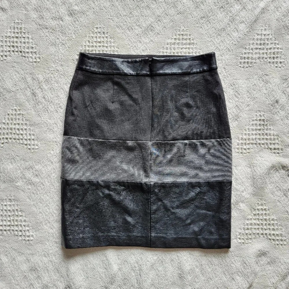 Halogen Black Gray Faux Leather Tiered Skirt- Size  0 - Picture 3 of 9